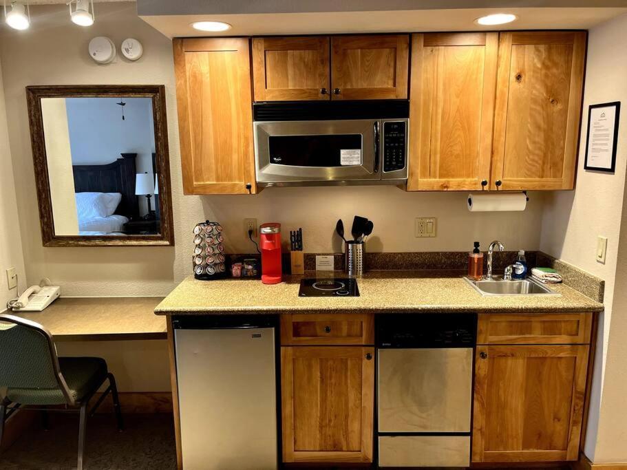 Mt Cb Mountain Side With King Bed, Hot Tub, Pool & Kitchen! Crested Butte Exterior photo