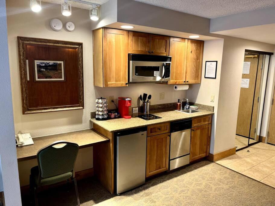 Mt Cb Mountain Side With King Bed, Hot Tub, Pool & Kitchen! Crested Butte Exterior photo