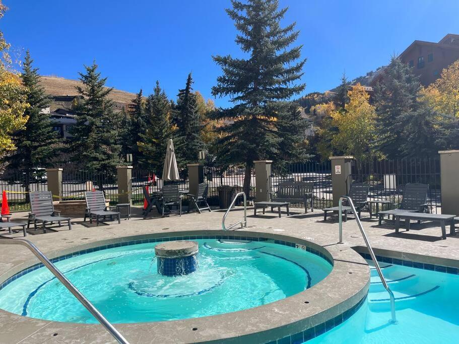 Mt Cb Mountain Side With King Bed, Hot Tub, Pool & Kitchen! Crested Butte Exterior photo