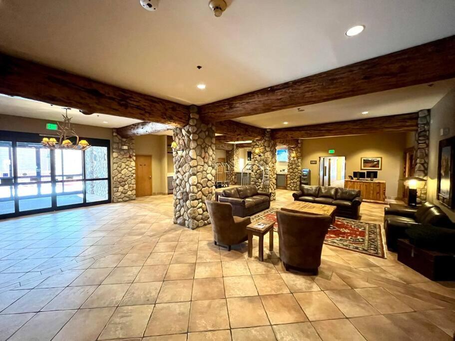 Mt Cb Mountain Side With King Bed, Hot Tub, Pool & Kitchen! Crested Butte Exterior photo